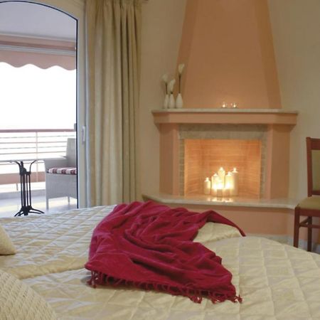 Over Sea Rooms & Villas Loutra Edipsou  Dış mekan fotoğraf