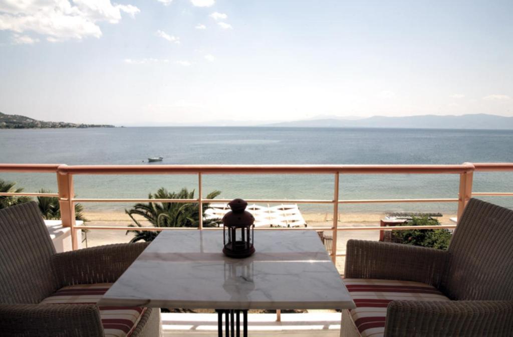 Over Sea Rooms & Villas Loutra Edipsou  Oda fotoğraf