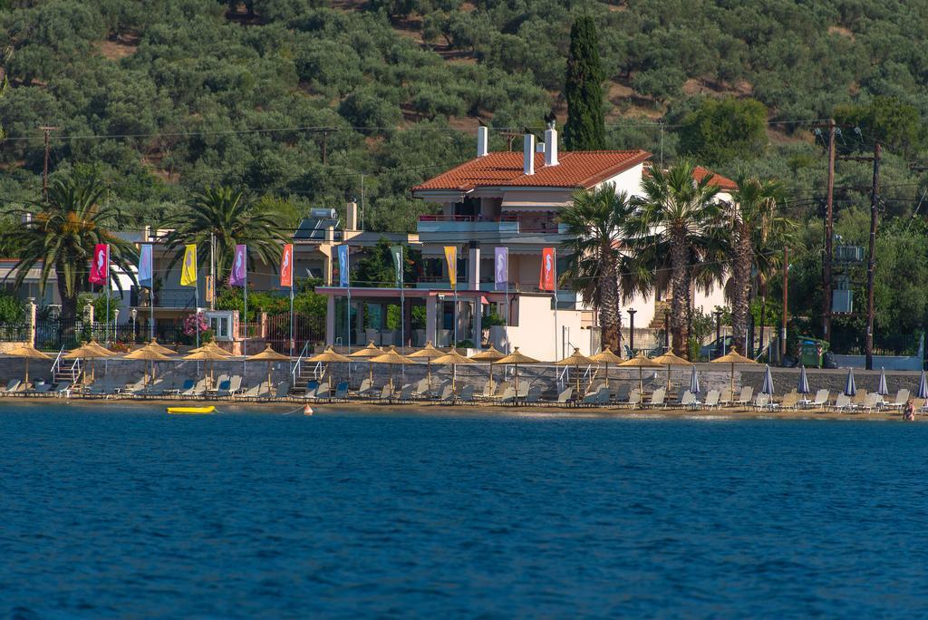 Over Sea Rooms & Villas Loutra Edipsou  Dış mekan fotoğraf